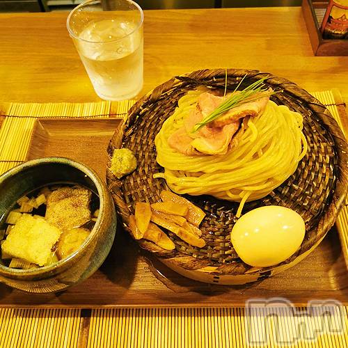 松本発ぽっちゃり(ポッチャリオネエサンセンモンポチャジョシ)の2022年9月5日お店速報「今日はお休み。松本駅前の『鴨麺 あら井』へGO！」