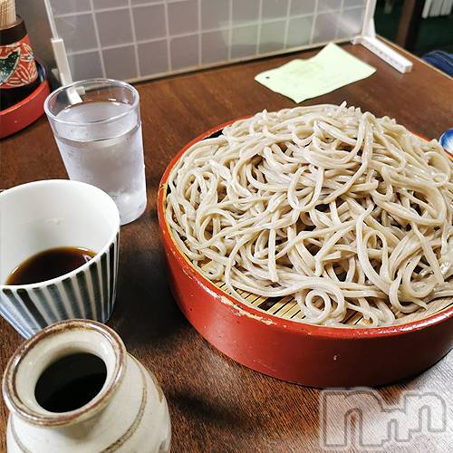 松本発ぽっちゃり(ポッチャリオネエサンセンモンポチャジョシ)の2022年10月18日お店速報「今日はお休み。上田の蕎麦『刀屋』へGO！」