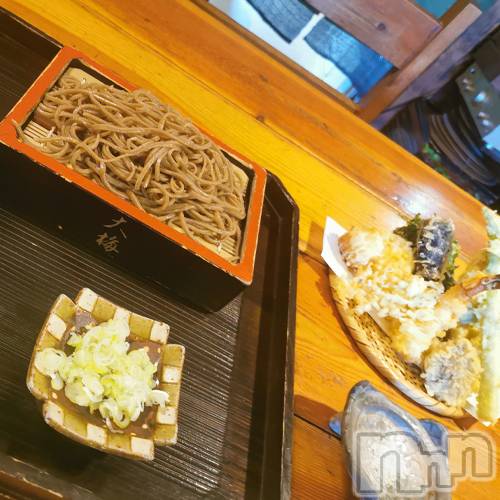 松本発ぽっちゃり(ポッチャリオネエサンセンモンポチャジョシ)の2023年8月31日お店速報「今日はお休み。安曇野の蕎麦『大梅』へGO！」