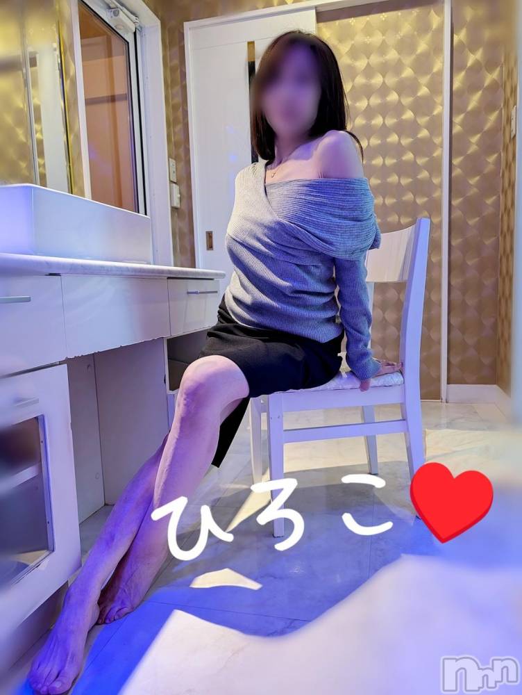 長岡人妻デリヘルBIANCA～主人の知らない私～長岡店(ビアンカナガオカテン) 川上　ひろこ(48)の11月23日写メブログ「おはよ💐☺️✨」