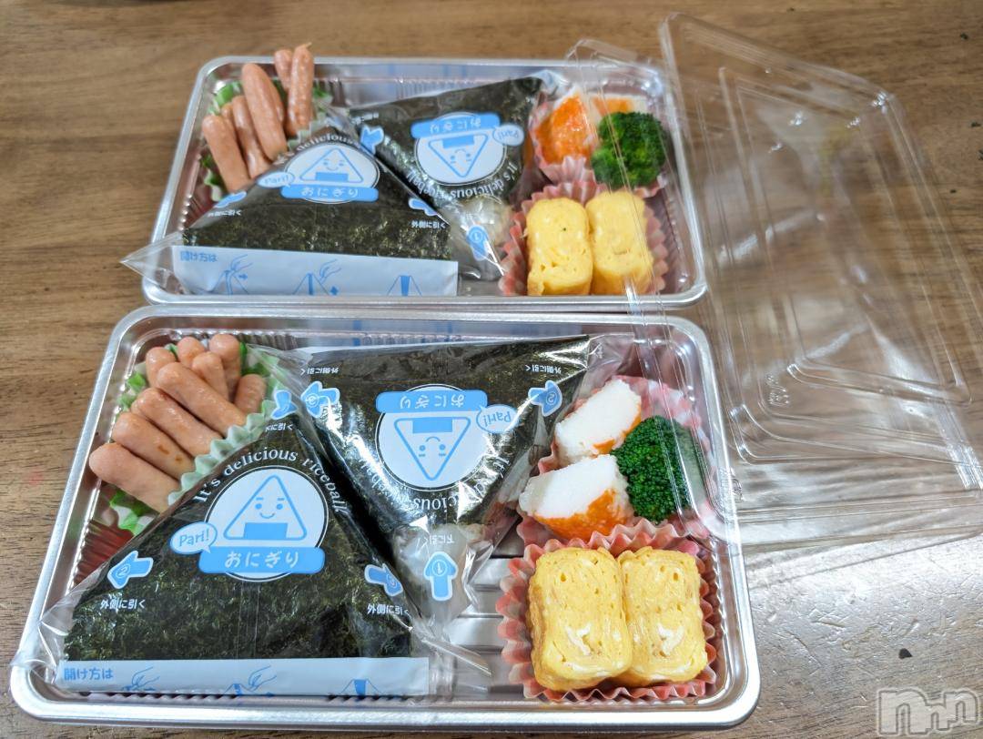 長岡デリヘルBIANCA～主人の知らない私～長岡店(ビアンカナガオカテン)川上　ひろこ(48)の2024年10月19日写メブログ「おはよ♥(^O^)✨💐」