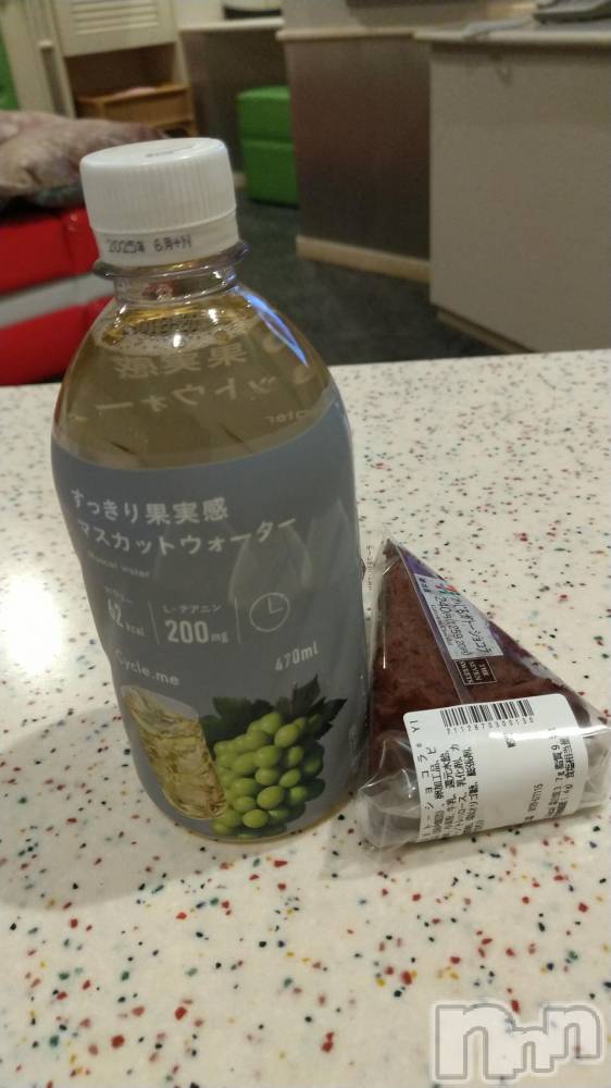 新潟デリヘル奥様特急 新潟店(オクサマトッキュウニイガタテン) らら(38)の12月8日写メブログ「エリーゼのT様😀」