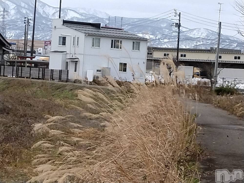 長岡デリヘル人妻楼　長岡店(ヒトヅマロウ　ナガオカテン) なな(43)の1月2日写メブログ「すっかり雪が」