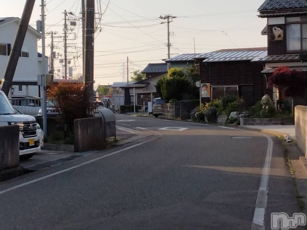 長岡デリヘル人妻楼　長岡店(ヒトヅマロウ　ナガオカテン) なな(43)の5月4日写メブログ「 “Bling-Bang-Bang-Born”」