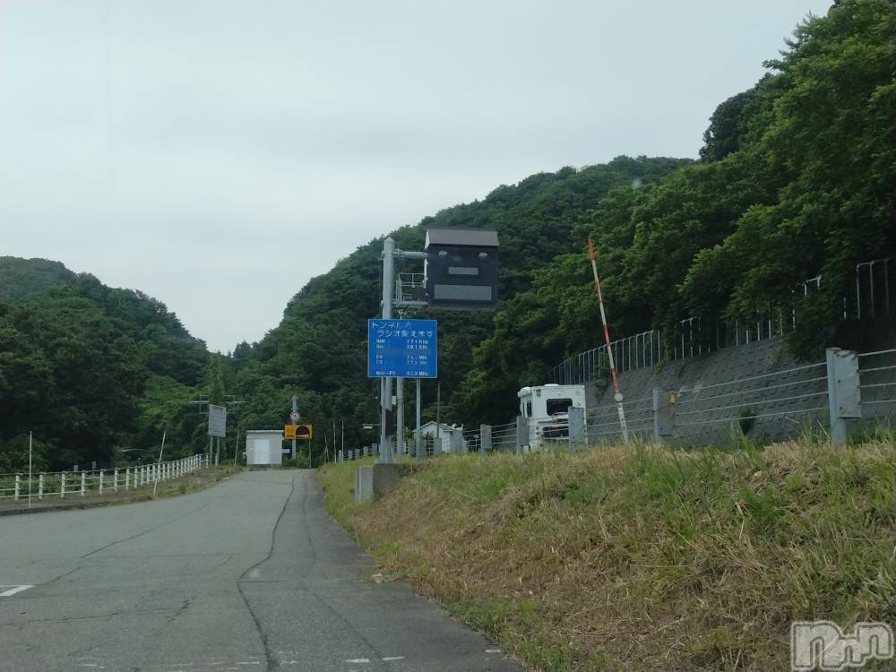 長岡デリヘル人妻楼　長岡店(ヒトヅマロウ　ナガオカテン) なな(43)の6月22日写メブログ「携帯の電波が」