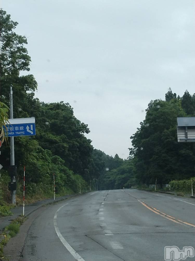 長岡デリヘル人妻楼　長岡店(ヒトヅマロウ　ナガオカテン) なな(43)の6月3日写メブログ「曽地峠」