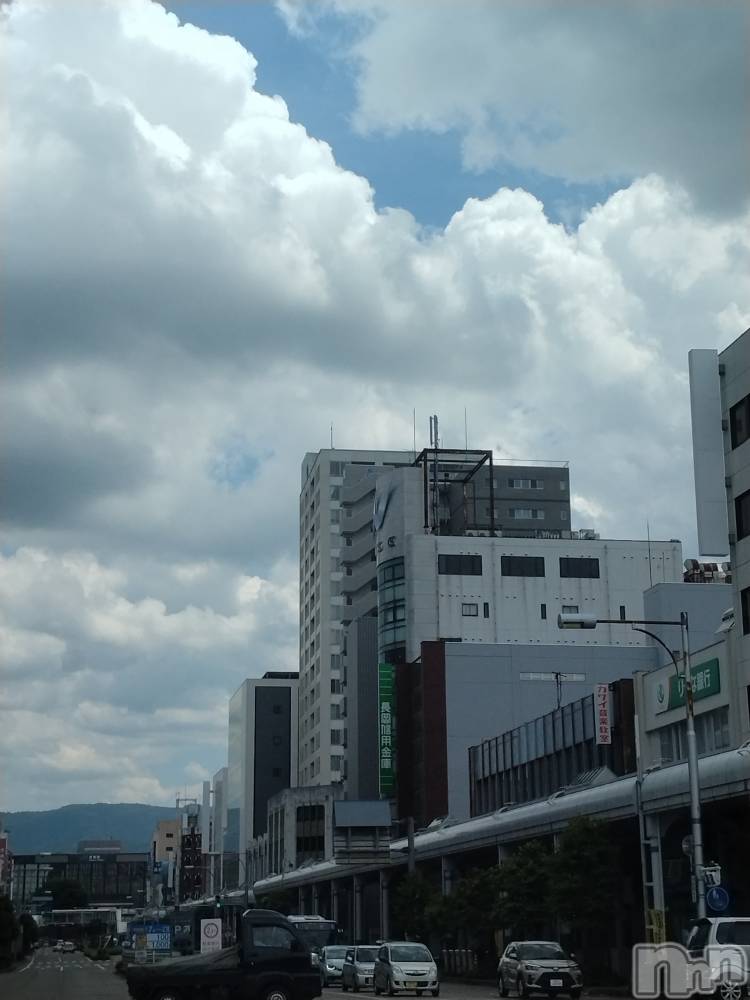 長岡人妻デリヘル人妻楼　長岡店(ヒトヅマロウ　ナガオカテン) なな(43)の7月23日写メブログ「アオーレ長岡のとこ」