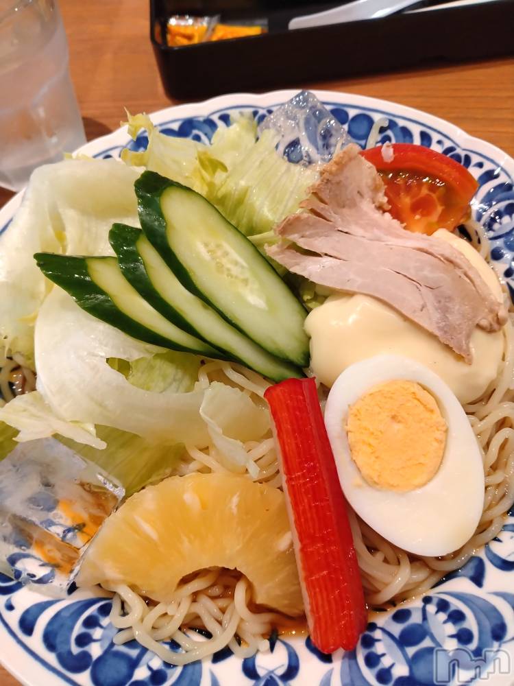 長岡デリヘル人妻楼　長岡店(ヒトヅマロウ　ナガオカテン) なな(43)の9月11日写メブログ「どこのお店でしょう？」