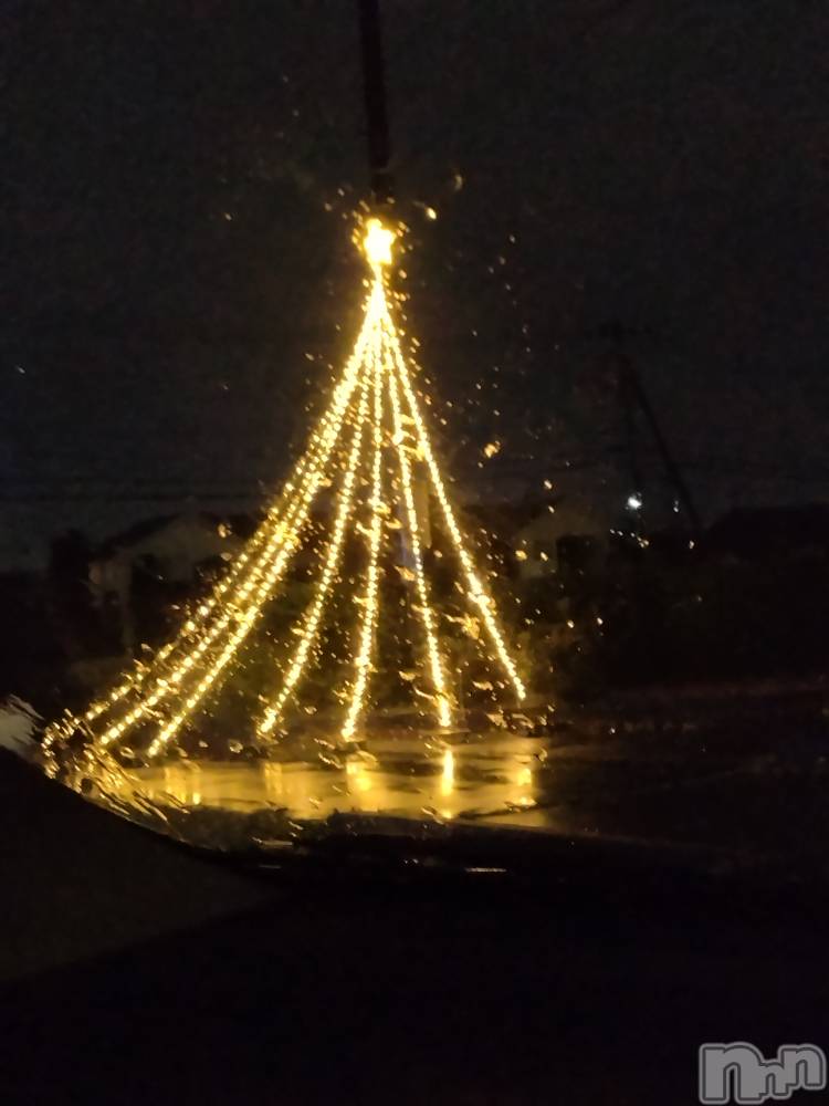 長岡デリヘル人妻楼　長岡店(ヒトヅマロウ　ナガオカテン) なな(43)の11月17日写メブログ「さっき近所の」