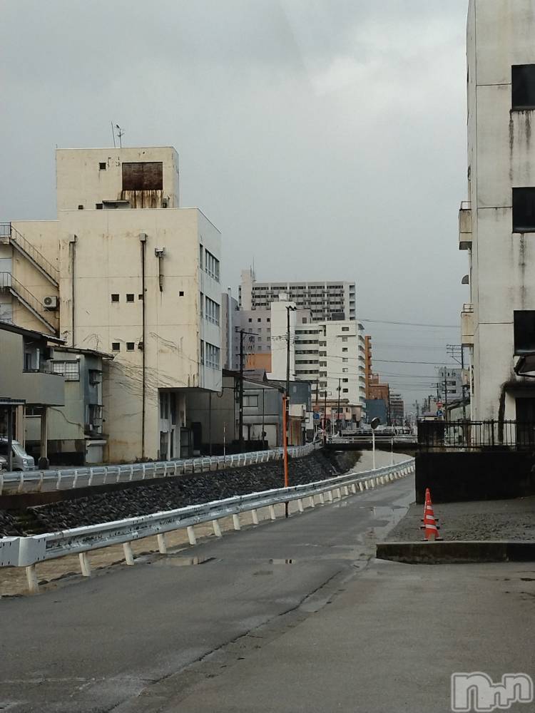 長岡デリヘル人妻楼　長岡店(ヒトヅマロウ　ナガオカテン) なな(43)の12月5日写メブログ「ここの場所は」