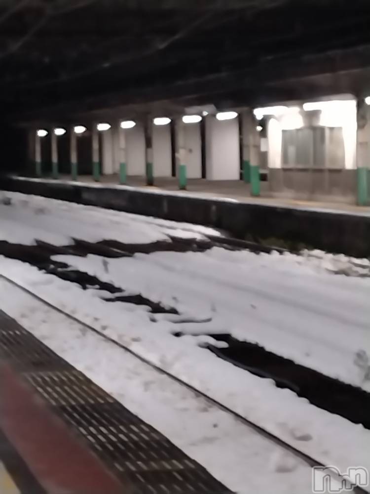 長岡デリヘル人妻楼　長岡店(ヒトヅマロウ　ナガオカテン) なな(43)の1月3日写メブログ「駅のホームにて」