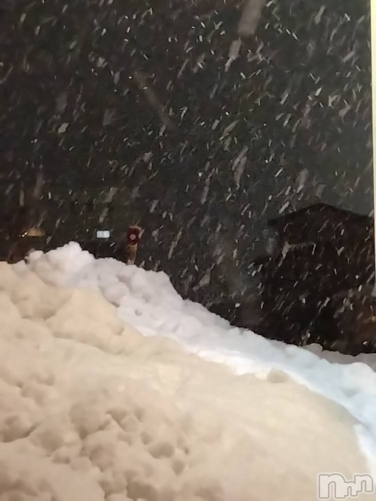 長岡デリヘル人妻楼　長岡店(ヒトヅマロウ　ナガオカテン) なな(43)の1月29日写メブログ「雪の新潟では」