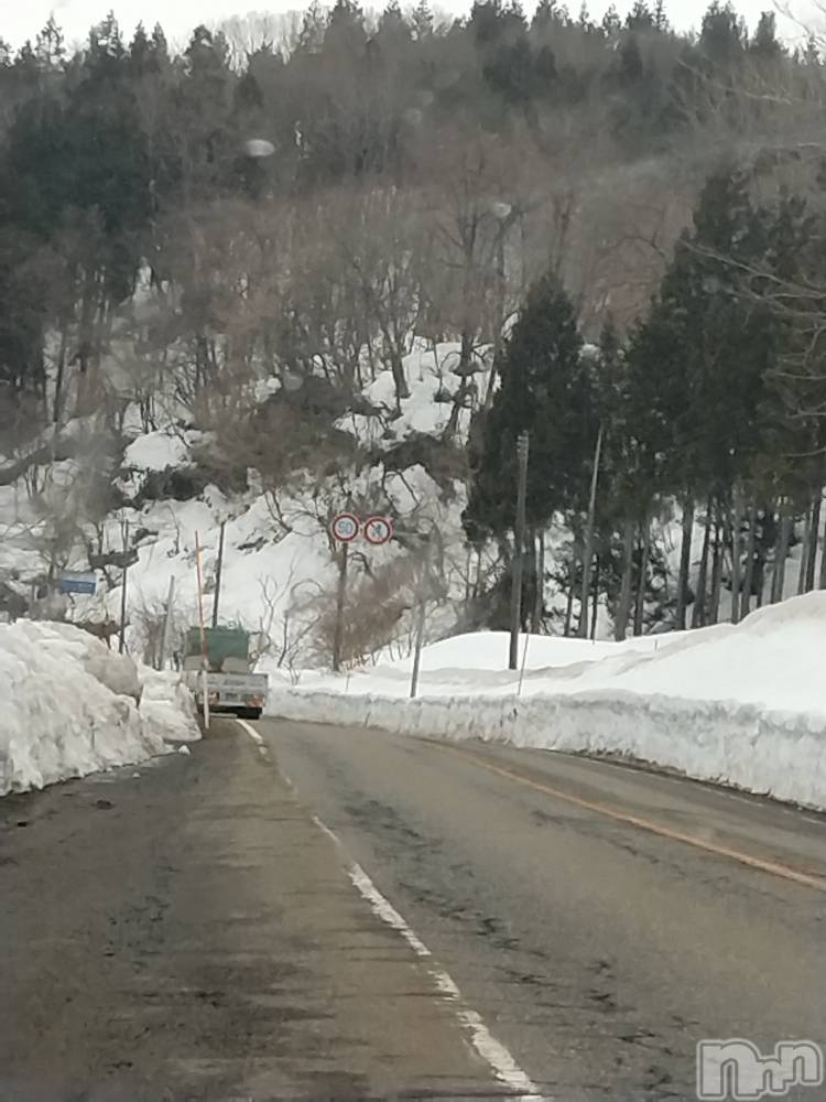 長岡デリヘル人妻楼　長岡店(ヒトヅマロウ　ナガオカテン) なな(43)の2月16日写メブログ「地蔵峠の道」