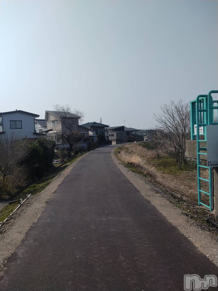 長岡デリヘル人妻楼　長岡店(ヒトヅマロウ　ナガオカテン) なな(43)の3月29日写メブログ「8号線に続く道」