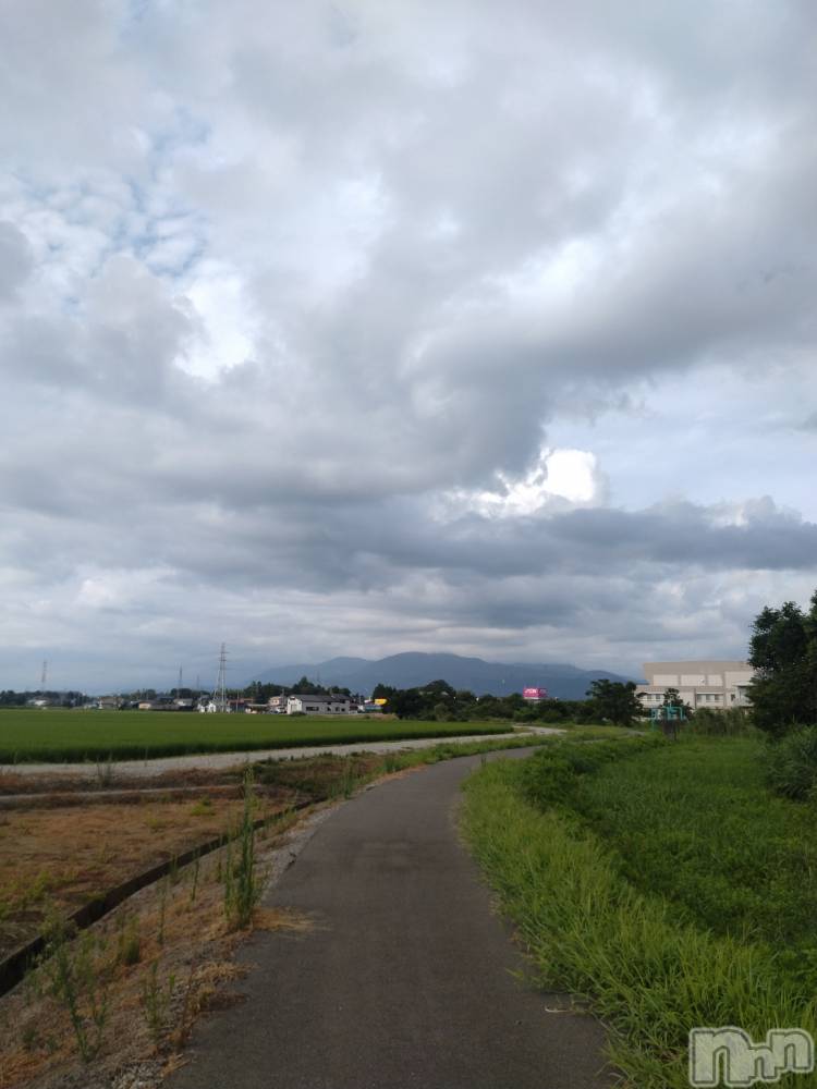 長岡デリヘル人妻楼　長岡店(ヒトヅマロウ　ナガオカテン) なな(43)の8月11日写メブログ「怖い瞬間😖！」