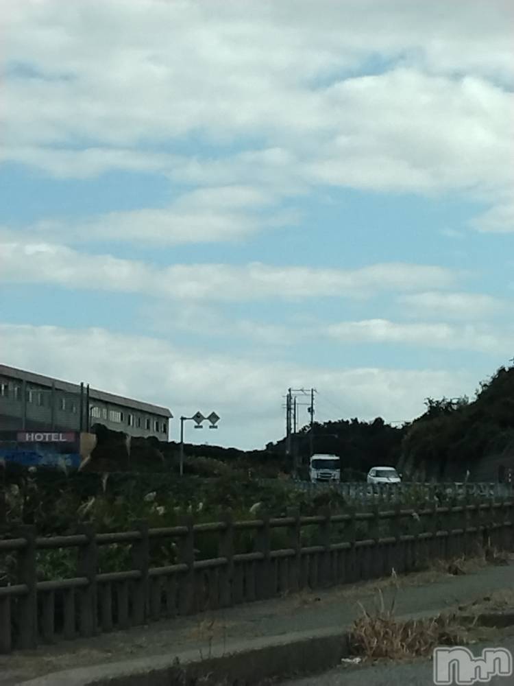 長岡デリヘル人妻楼　長岡店(ヒトヅマロウ　ナガオカテン) なな(43)の10月3日写メブログ「ここから長岡までは」