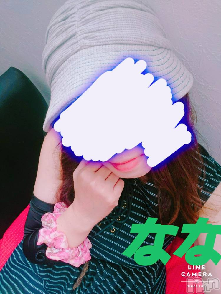 長岡人妻デリヘル人妻楼　長岡店(ヒトヅマロウ　ナガオカテン) なな(43)の8月24日写メブログ「触って…下さい(笑)」