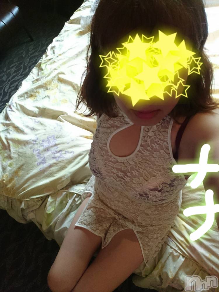 長岡デリヘル人妻楼　長岡店(ヒトヅマロウ　ナガオカテン) なな(43)の10月16日写メブログ「部屋の中では」