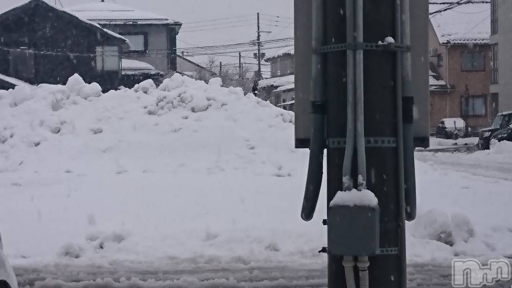 長岡人妻デリヘル人妻楼　長岡店(ヒトヅマロウ　ナガオカテン) なな(38)の1月17日写メブログ「雪国は違うね？と。」