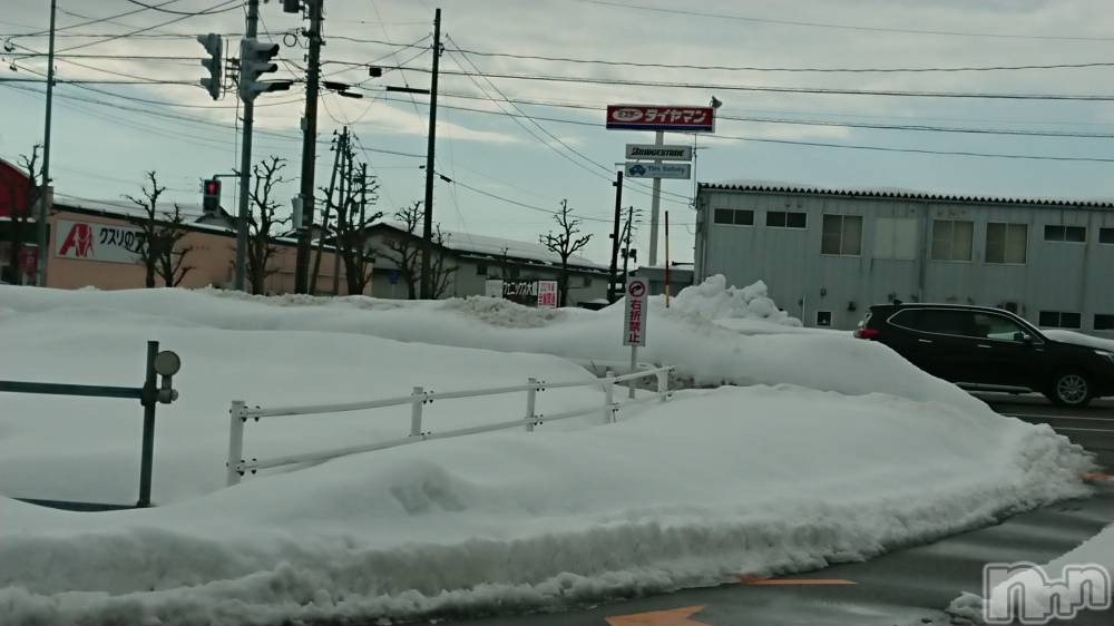 長岡人妻デリヘル人妻楼　長岡店(ヒトヅマロウ　ナガオカテン) なな(38)の1月7日写メブログ「道路に出る時・・」