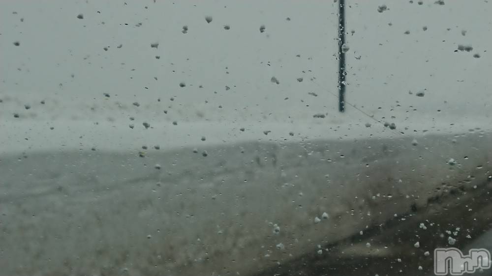 長岡デリヘル人妻楼　長岡店(ヒトヅマロウ　ナガオカテン) なな(43)の1月31日写メブログ「車・・進まず」