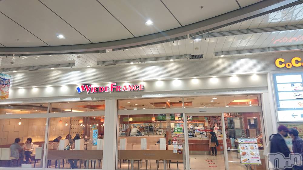 長岡デリヘル人妻楼　長岡店(ヒトヅマロウ　ナガオカテン) なな(43)の5月8日写メブログ「長岡駅構内の」
