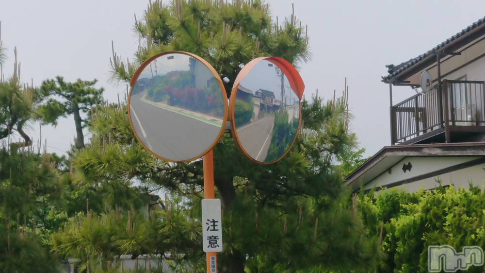 長岡デリヘル人妻楼　長岡店(ヒトヅマロウ　ナガオカテン) なな(43)の5月13日写メブログ「近所のカーブミラー！」