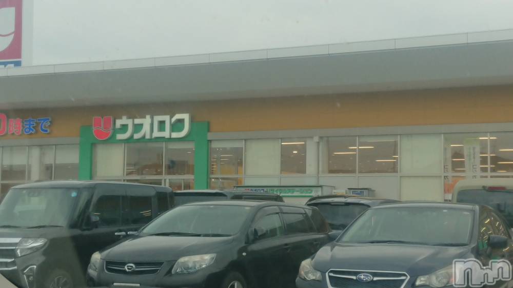 長岡デリヘル人妻楼　長岡店(ヒトヅマロウ　ナガオカテン) なな(43)の6月11日写メブログ「車がいっぱい！」