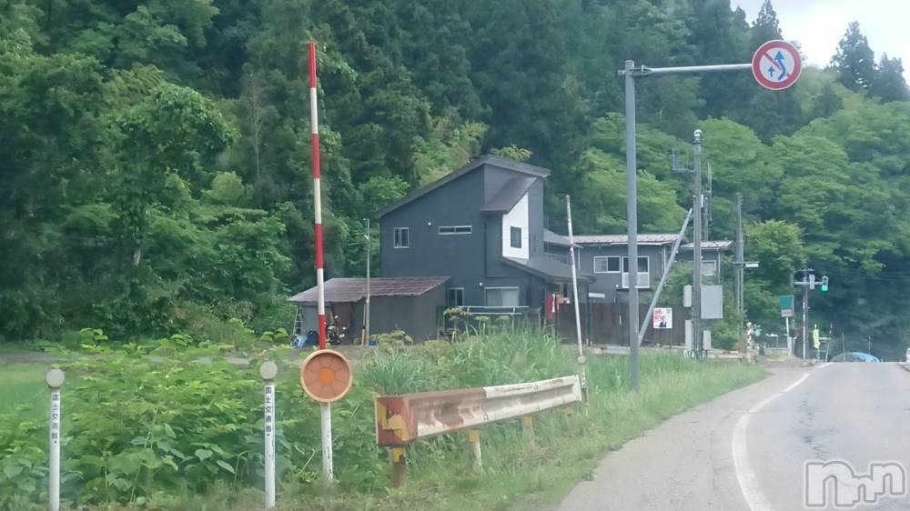 長岡人妻デリヘル人妻楼　長岡店(ヒトヅマロウ　ナガオカテン) なな(43)の6月15日写メブログ「ドコだろう・・」