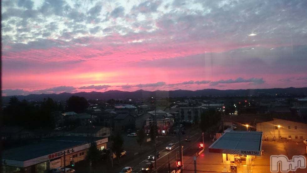 長岡デリヘル人妻楼　長岡店(ヒトヅマロウ　ナガオカテン)なな(43)の2017年9月2日写メブログ「夕焼けニャンニャン」