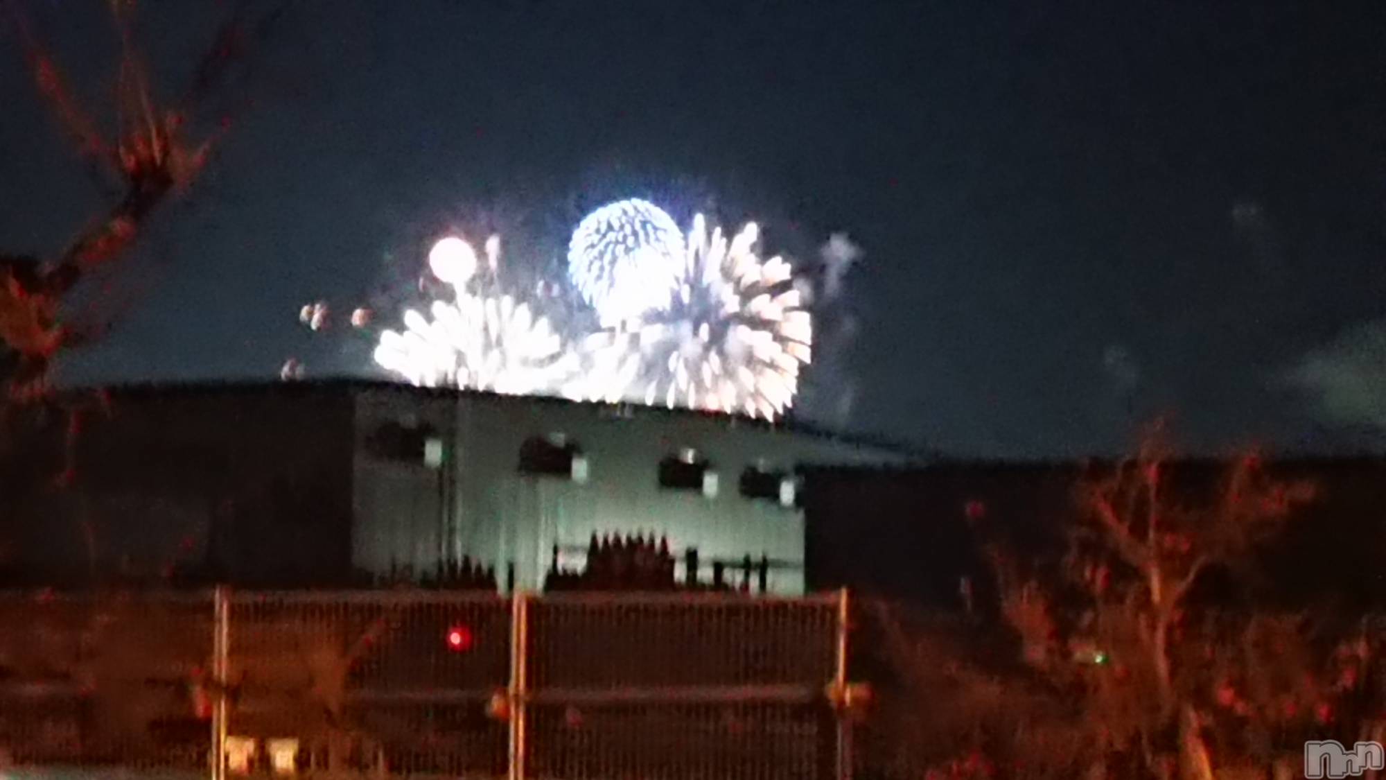 長岡デリヘル人妻楼　長岡店(ヒトヅマロウ　ナガオカテン)なな(43)の2022年11月12日写メブログ「花火が上がってました。」