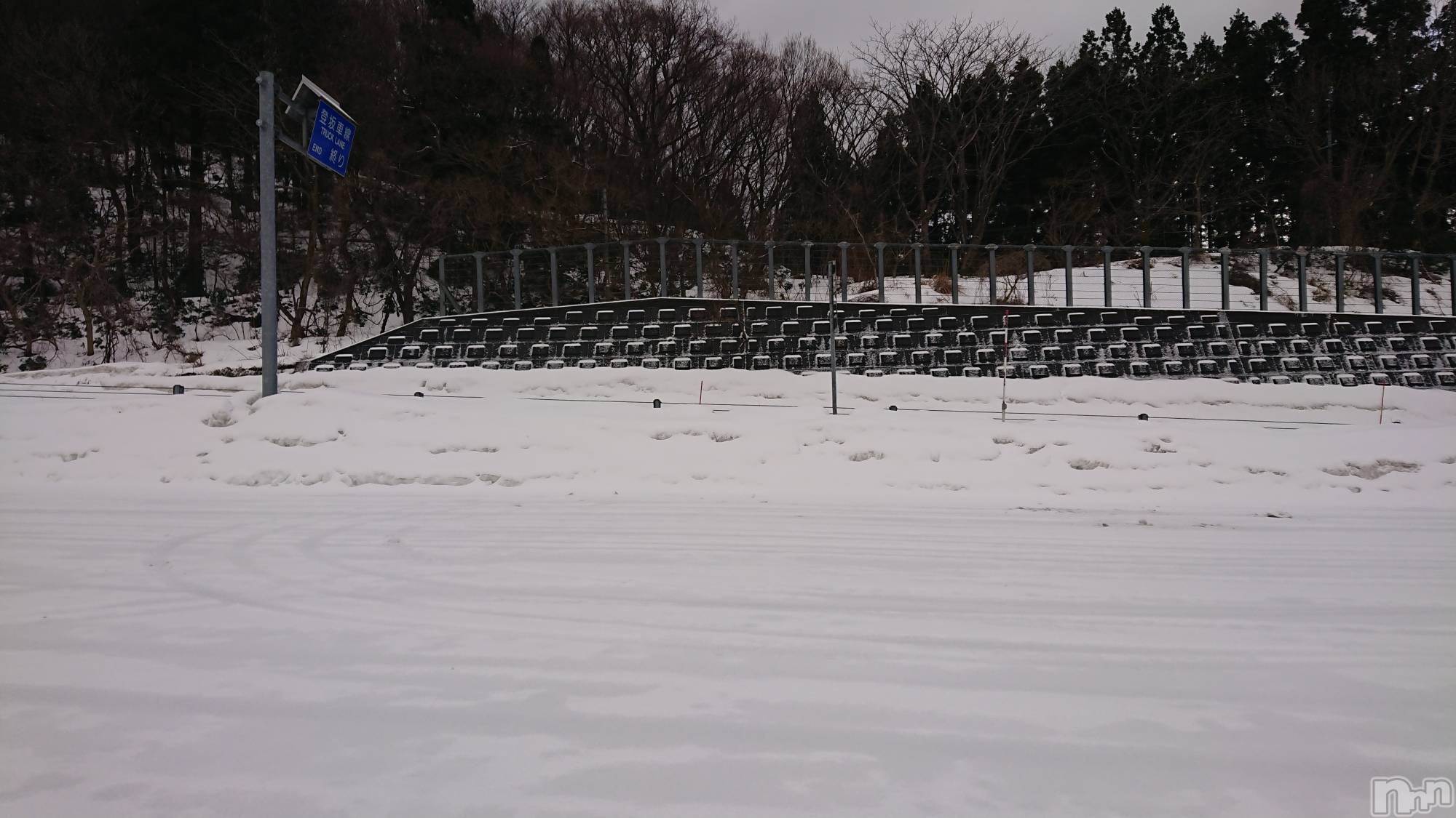 長岡デリヘル人妻楼　長岡店(ヒトヅマロウ　ナガオカテン)なな(43)の2023年1月5日写メブログ「後ろの車が」