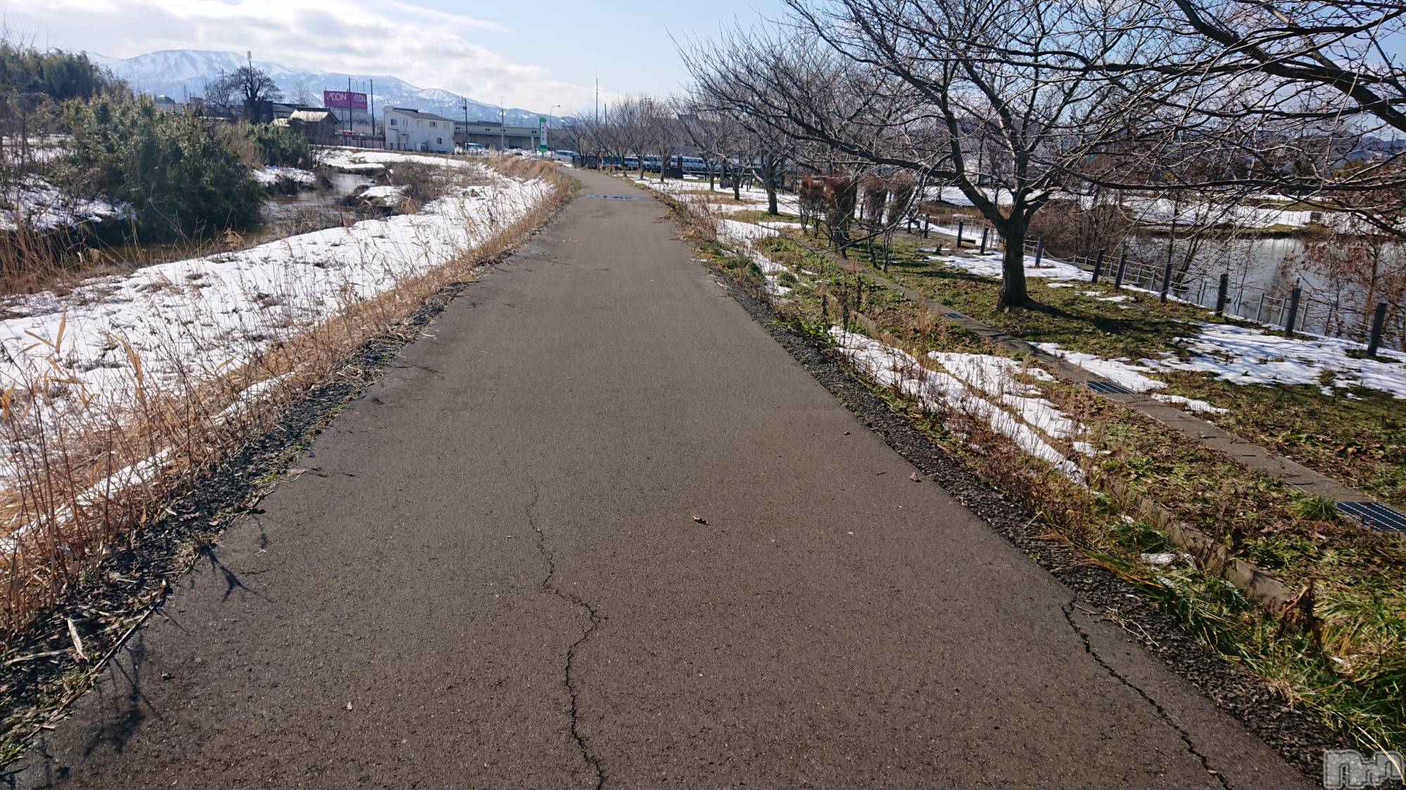 長岡デリヘル人妻楼　長岡店(ヒトヅマロウ　ナガオカテン)なな(43)の2023年2月11日写メブログ「近所の池の回りが」