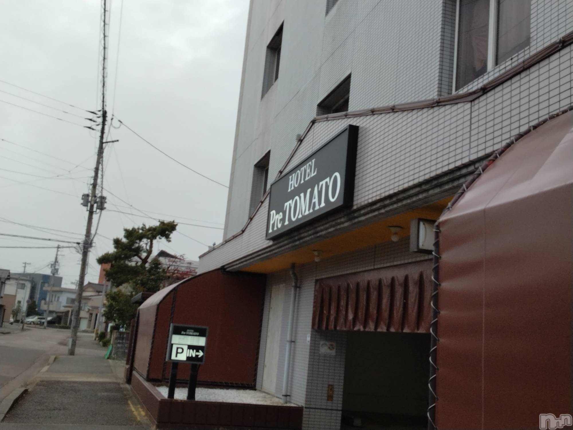 長岡人妻デリヘル人妻楼　長岡店(ヒトヅマロウ　ナガオカテン)なな(43)の2024年4月18日写メブログ「プレトマトさんは」
