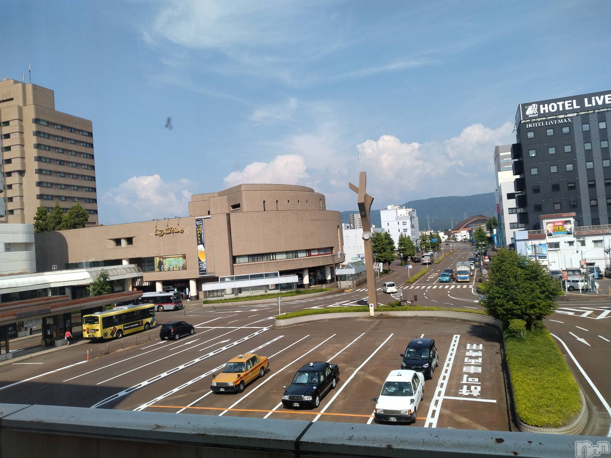 長岡人妻デリヘル人妻楼　長岡店(ヒトヅマロウ　ナガオカテン)なな(43)の2024年6月12日写メブログ「駅の中で」