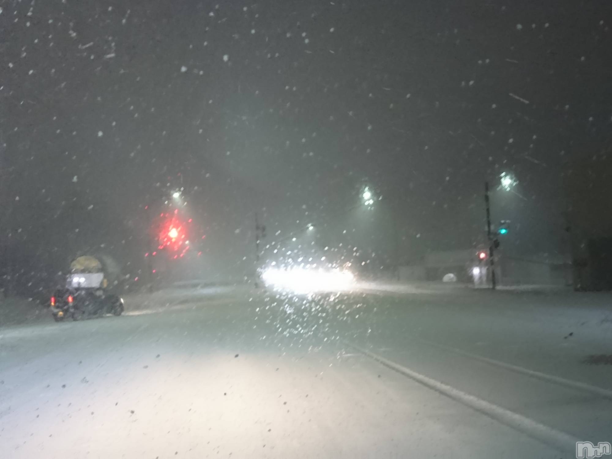 長岡デリヘル人妻楼　長岡店(ヒトヅマロウ　ナガオカテン)なな(43)の2020年12月31日写メブログ「八号線が真っ白！」