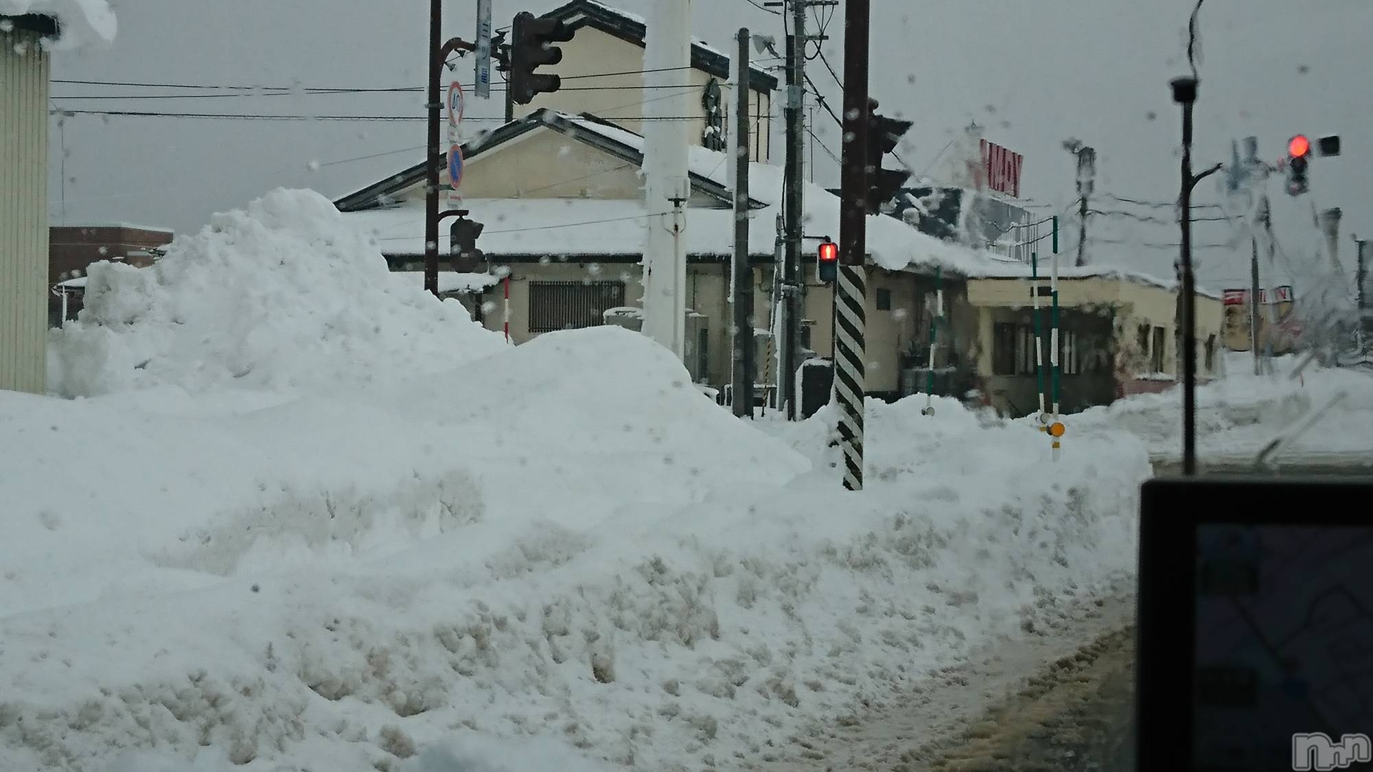 長岡デリヘル人妻楼　長岡店(ヒトヅマロウ　ナガオカテン)なな(43)の2021年2月19日写メブログ「除雪車はなかった？」