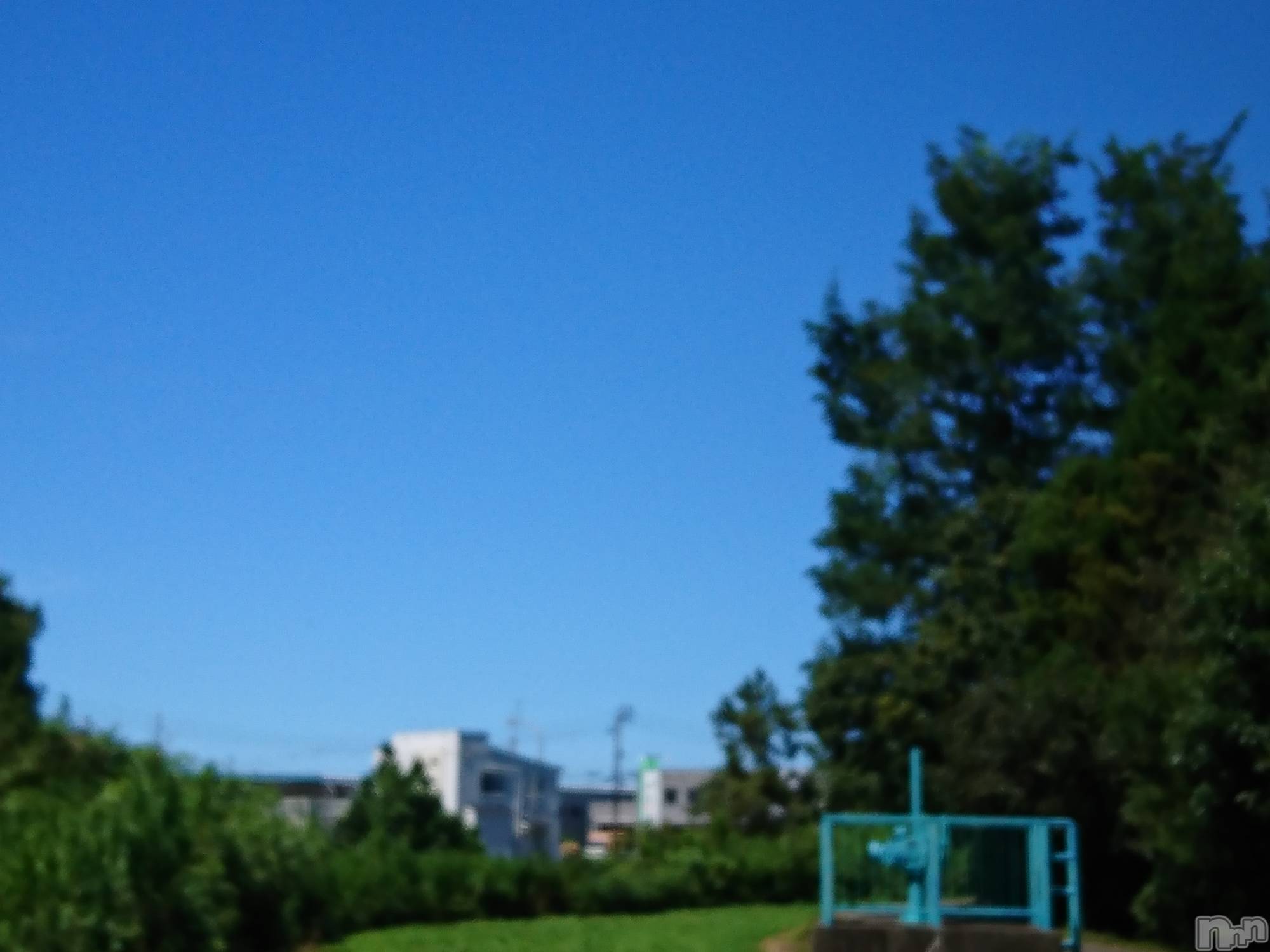 長岡デリヘル人妻楼　長岡店(ヒトヅマロウ　ナガオカテン)なな(43)の2021年8月20日写メブログ「玄関を開けたら」