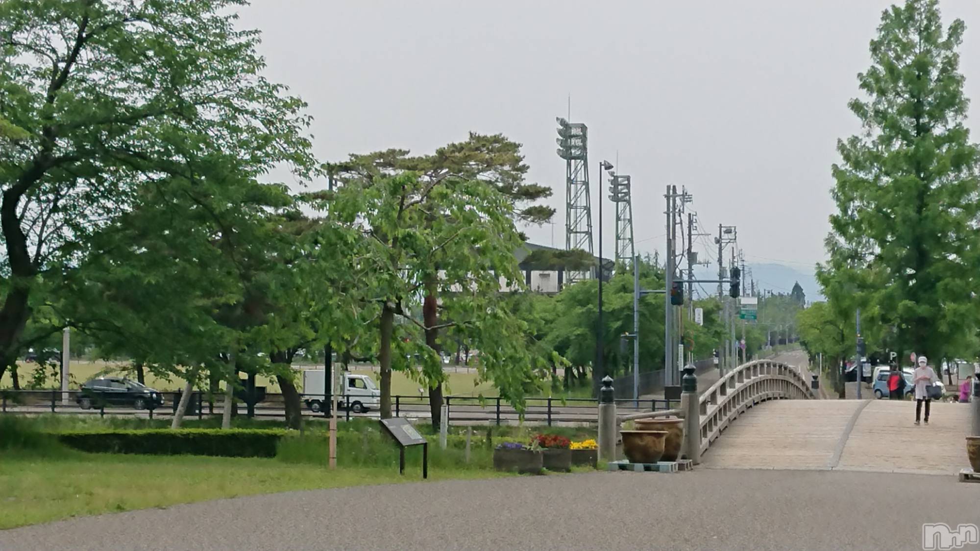 長岡デリヘル人妻楼　長岡店(ヒトヅマロウ　ナガオカテン)なな(43)の2022年5月20日写メブログ「市内の公園内を」