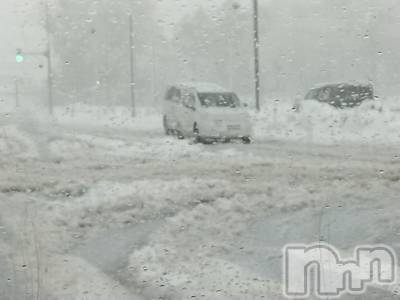 長岡デリヘル 人妻楼　長岡店(ヒトヅマロウ　ナガオカテン) なな(43)の1月13日写メブログ「今年の雪だけと」