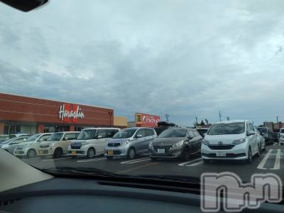 長岡デリヘル 人妻楼　長岡店(ヒトヅマロウ　ナガオカテン) なな(43)の6月2日写メブログ「車がいっぱい！」