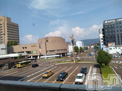 長岡デリヘル 人妻楼　長岡店(ヒトヅマロウ　ナガオカテン) なな(43)の6月12日写メブログ「駅の中で」
