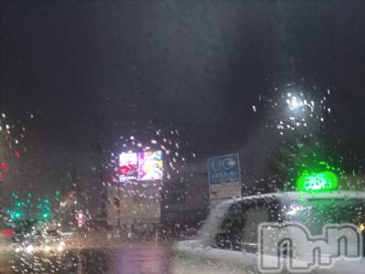 長岡デリヘル 人妻楼　長岡店(ヒトヅマロウ　ナガオカテン) なな(43)の10月3日写メブログ「こっちも雨」