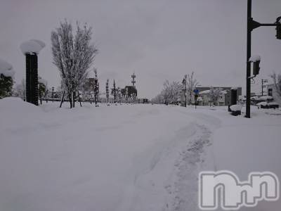 長岡デリヘル 人妻楼　長岡店(ヒトヅマロウ　ナガオカテン) なな(43)の1月3日写メブログ「雪の中少しだけ」