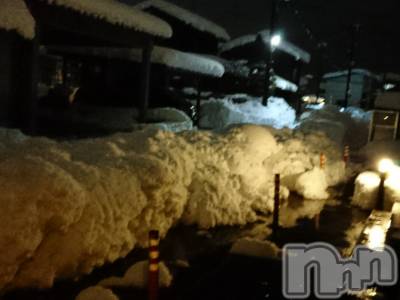 長岡デリヘル 人妻楼　長岡店(ヒトヅマロウ　ナガオカテン) なな(43)の1月3日写メブログ「雪で車が…」