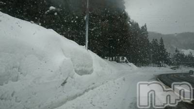長岡デリヘル 人妻楼　長岡店(ヒトヅマロウ　ナガオカテン) なな(43)の2月23日写メブログ「除雪されてて」