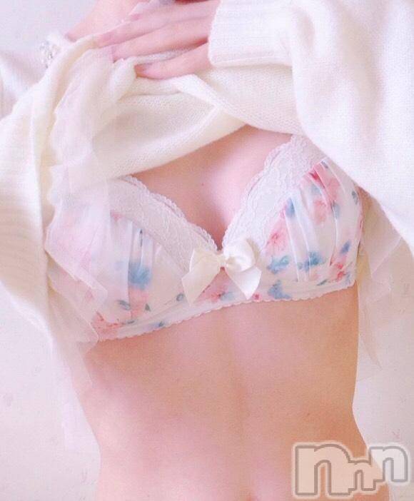 柏崎デリヘル(デリヘルカシワザキ)の2017年10月31日お店速報「貴方のお〇ン〇んくわえたいな~~」