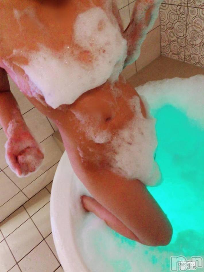 柏崎デリヘル(デリヘルカシワザキ)の2018年11月21日お店速報「初出勤！りずちゃん是非一度会って頂きたい」