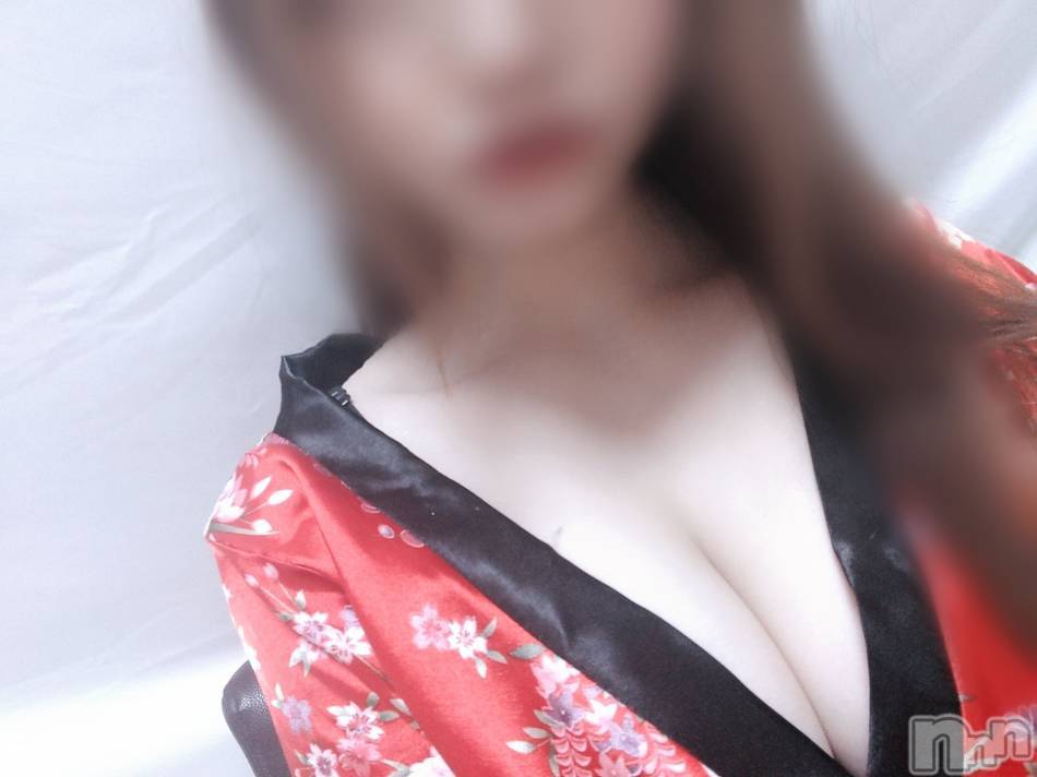 柏崎デリヘル(デリヘルカシワザキ)の2021年7月21日お店速報「本日も激熱美女出勤！！！！お電話お待ちしております♪」