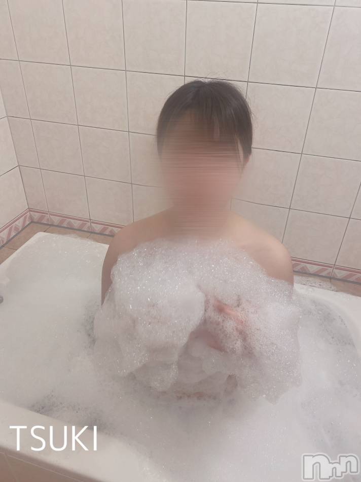 柏崎デリヘル(デリヘルカシワザキ)の2021年12月5日お店速報「異世界級！奇跡のロリ系美女！」